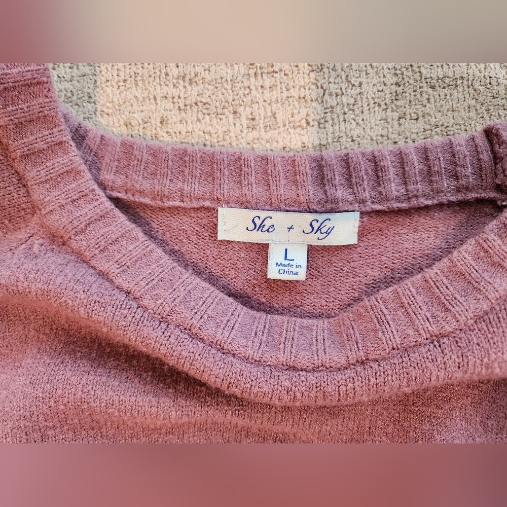 Sweater - Picture 3 of 3